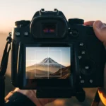 Composição fotográfica com assunto posicionado fora do centro e espaço à frente